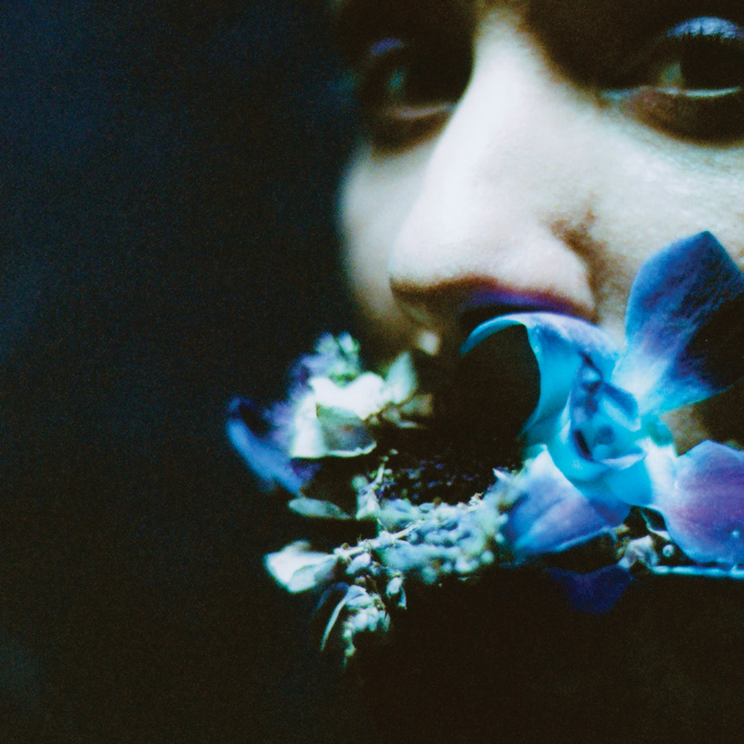 REACHING FOR INDIGO - Circuit Des Yeux